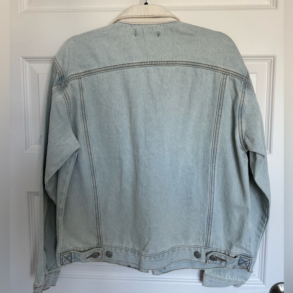 Jean jacket - Picture 2 of 3